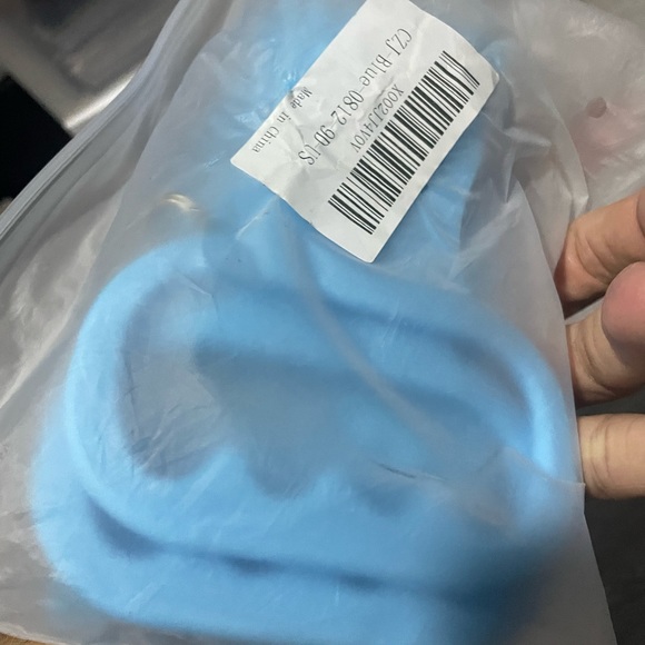 Silicone bath towel
New 2 Pc - Picture 2 of 3